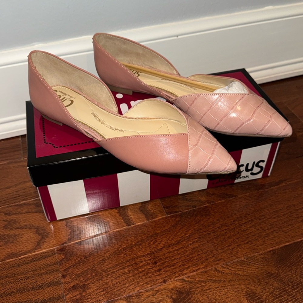 Brand new flats with box never worn